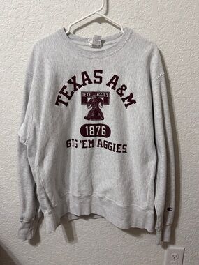 Champion Gray Crewneck Sweatshirt with Maroon Texas Graphic